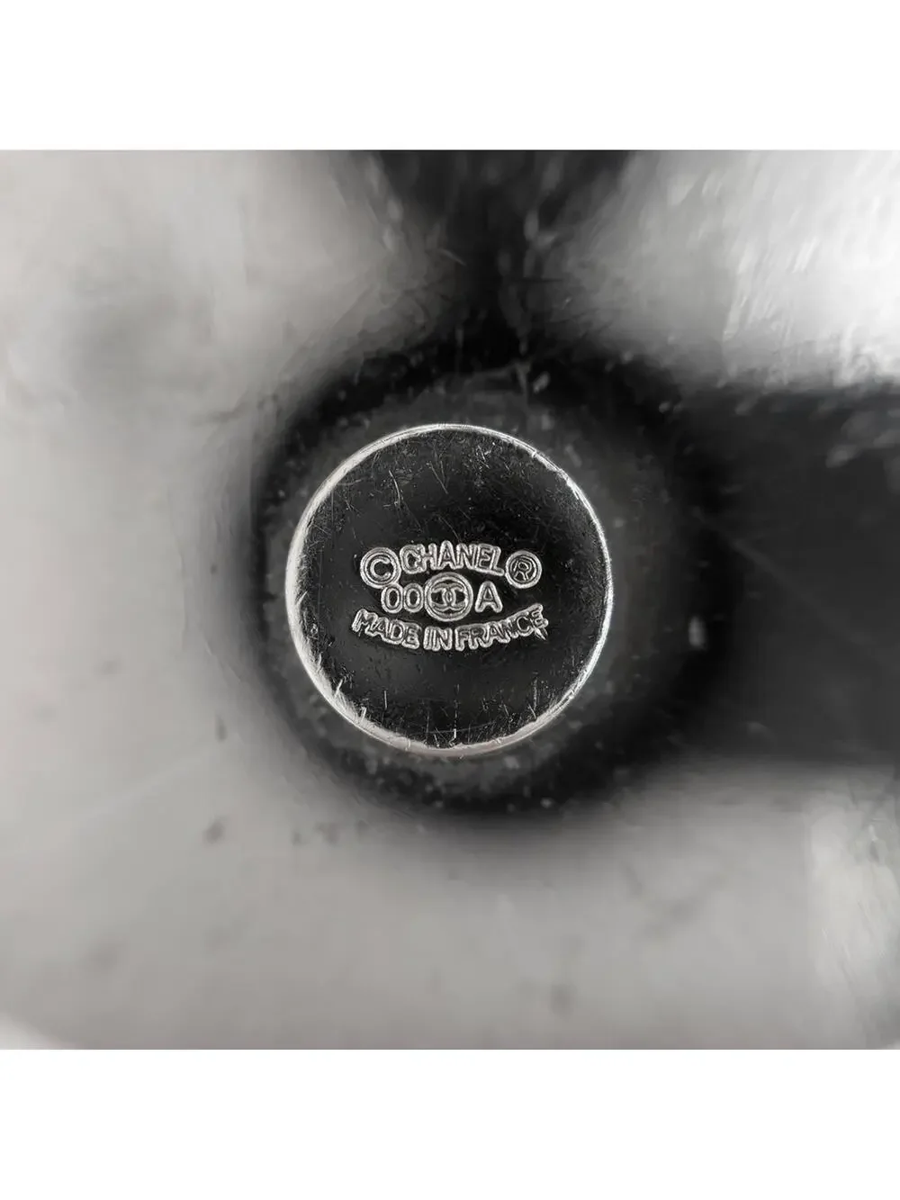 CHANEL elevate your